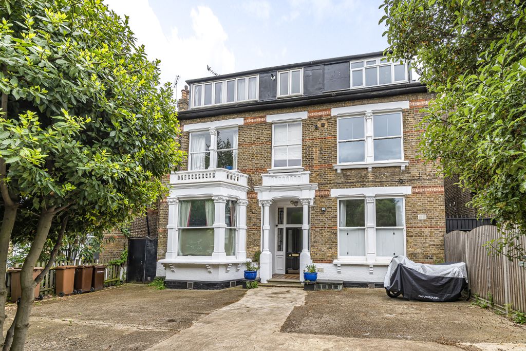 Property photo 1 of 22