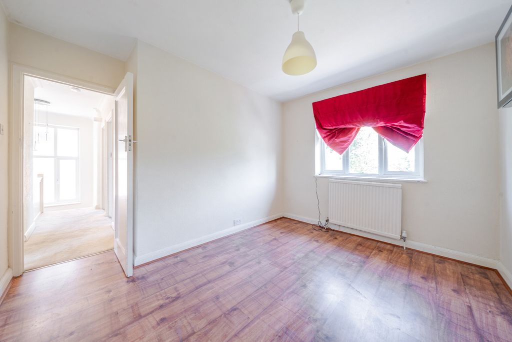 Property photo 3 of 21 2-68233Fe89080A-1...