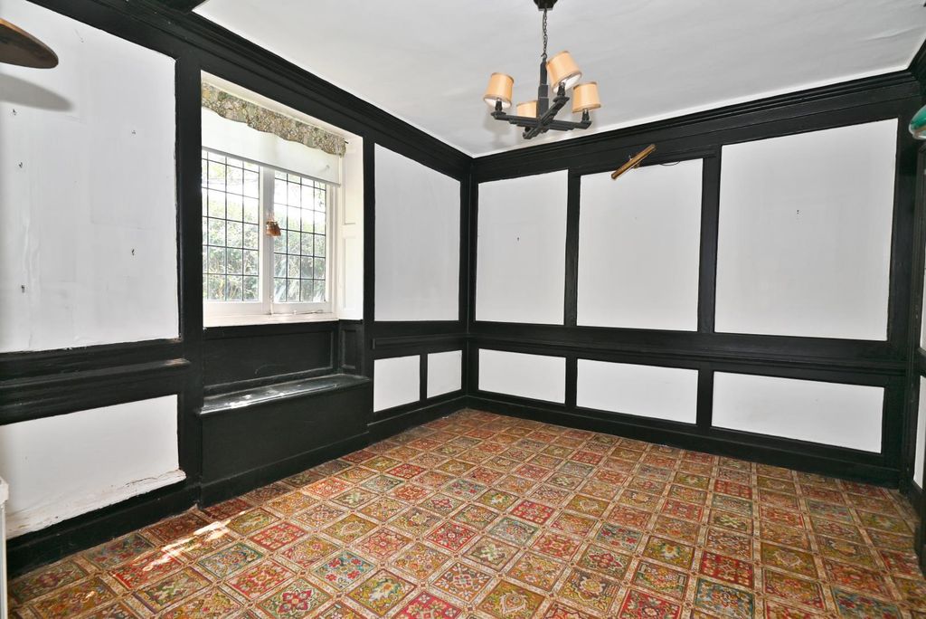 Property photo 3 of 14