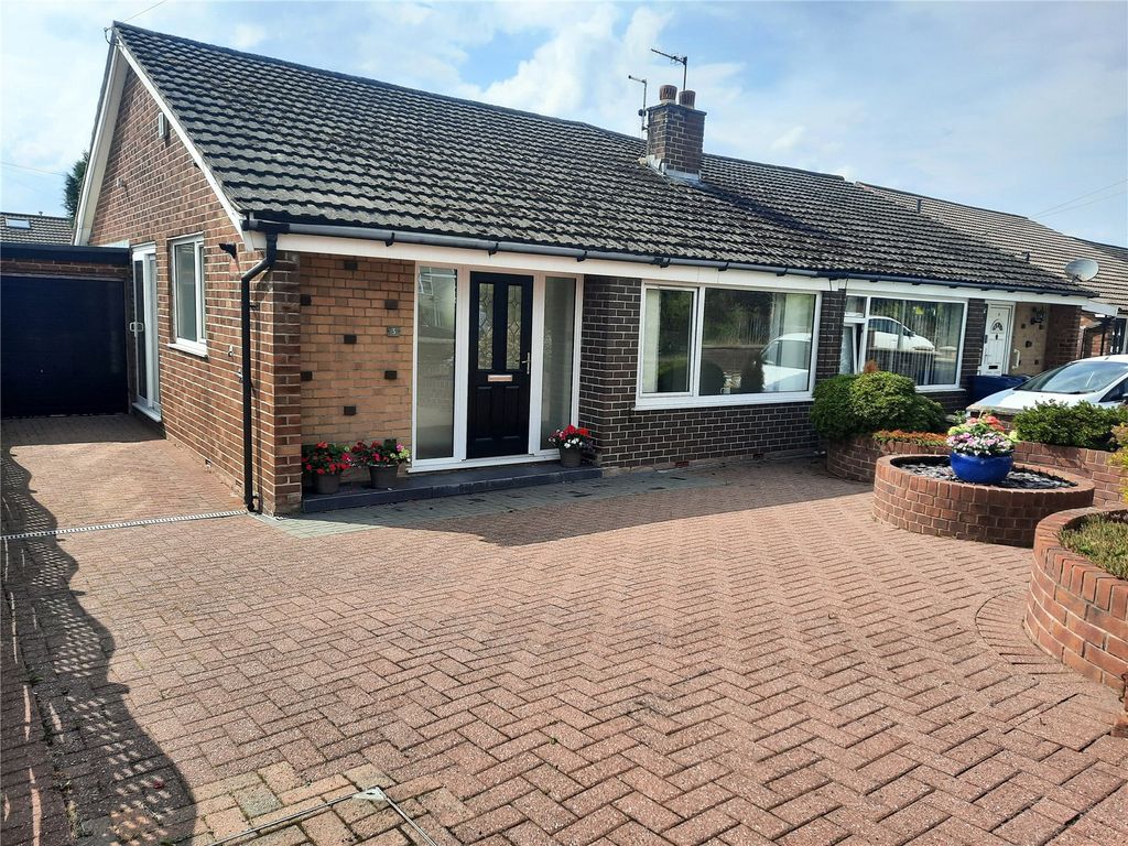 Property photo 1 of 17 External