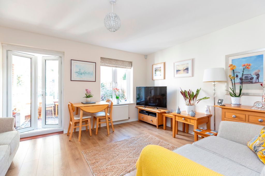 Property photo 2 of 17