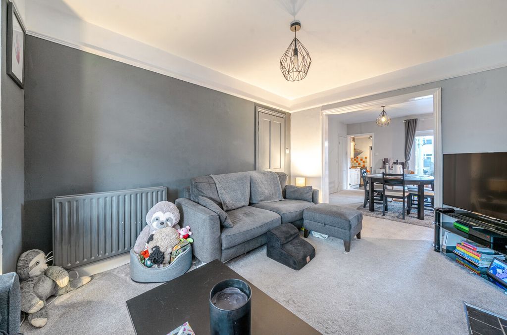 Property photo 2 of 17 1344728-1-68B2c96...