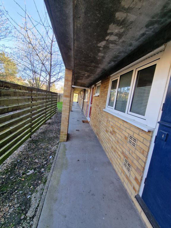 Property photo 3 of 31