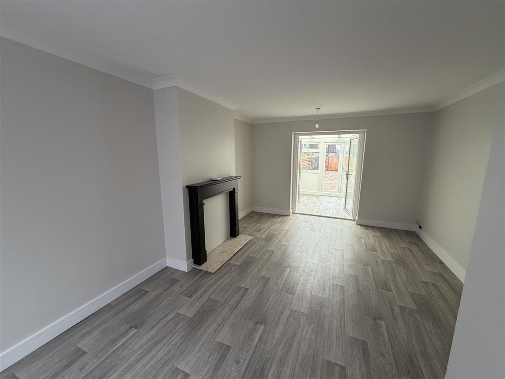 Property photo 2 of 14 Img_8260.Jpg