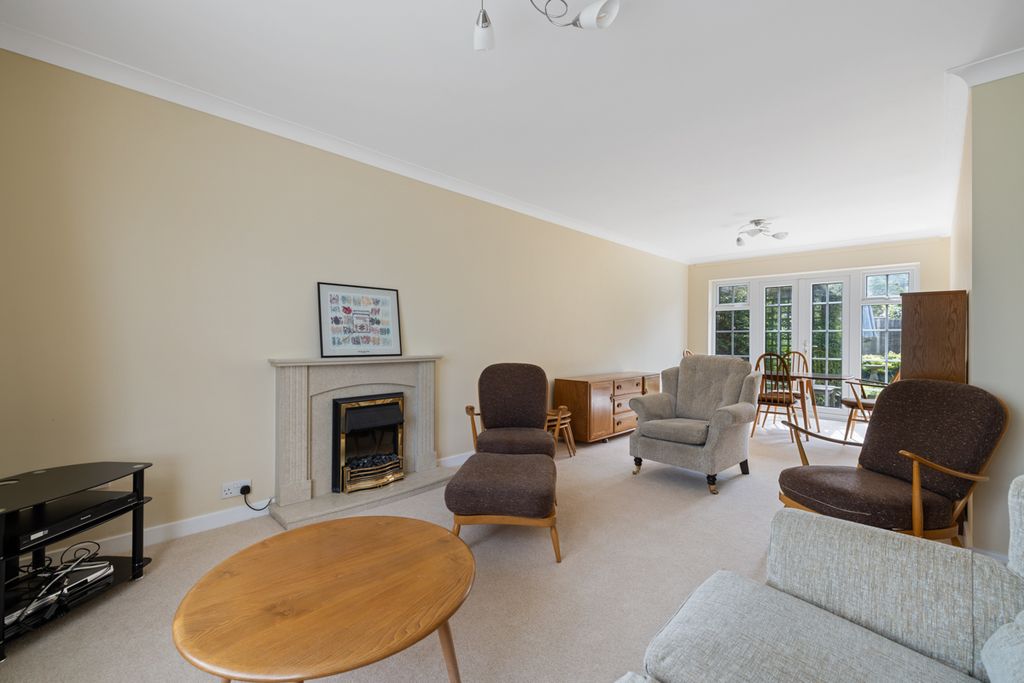 Property photo 2 of 13