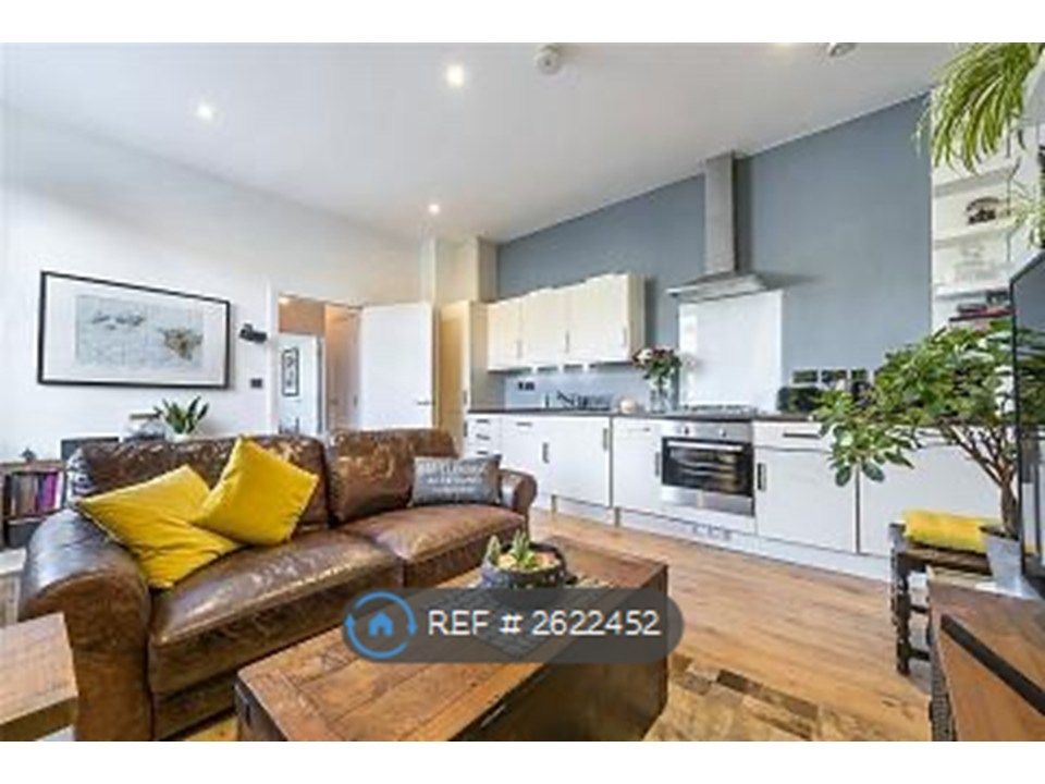Property photo 3 of 11