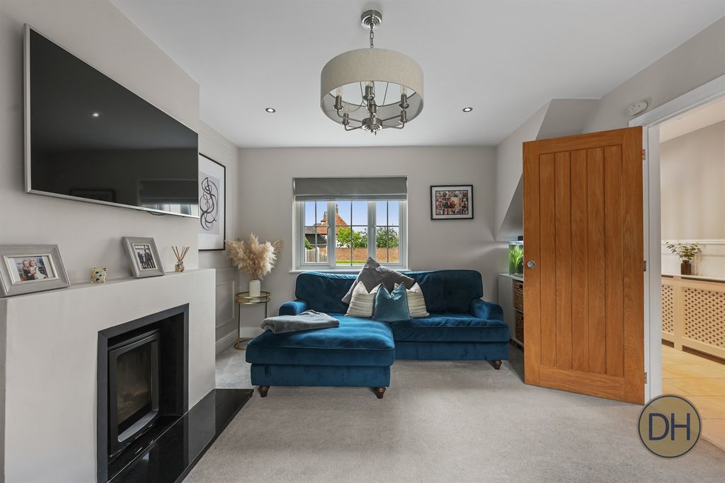 Property photo 3 of 39 Nine Ashes Farm Cottages