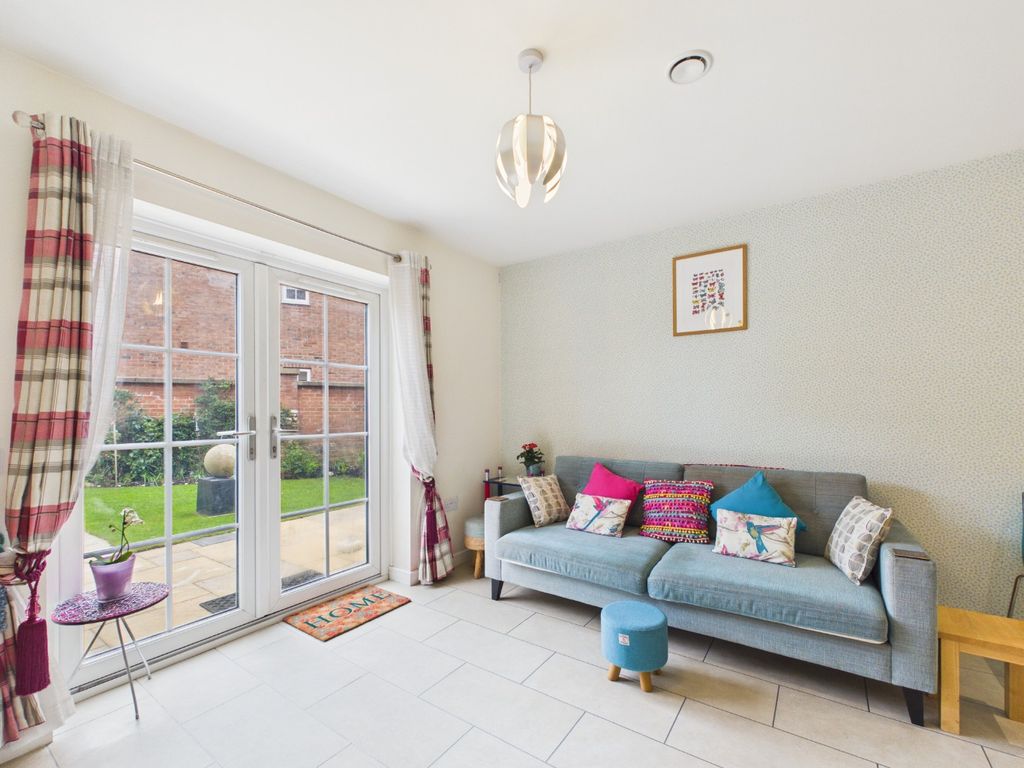 Property photo 2 of 22 4932496