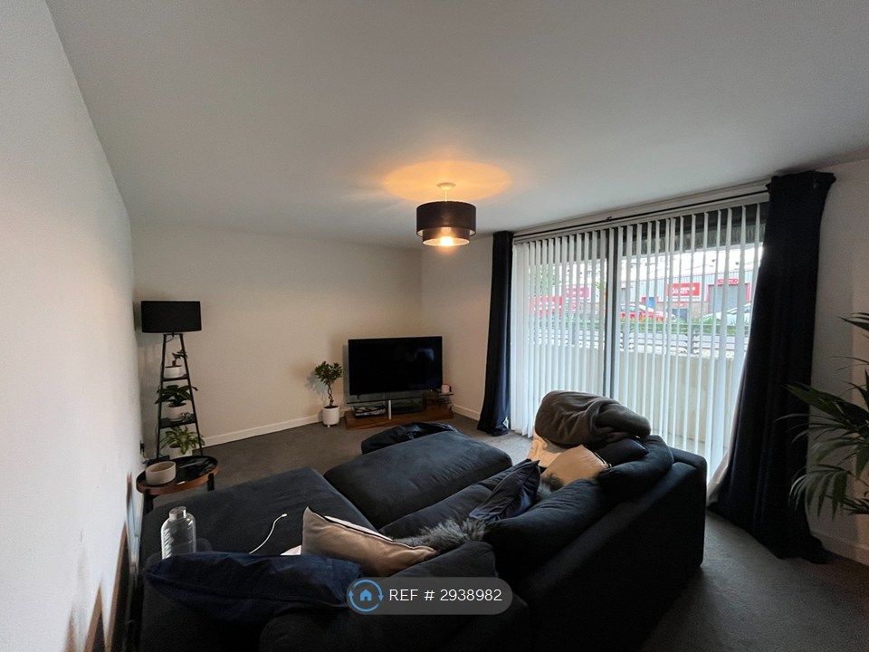 Property photo 2 of 18