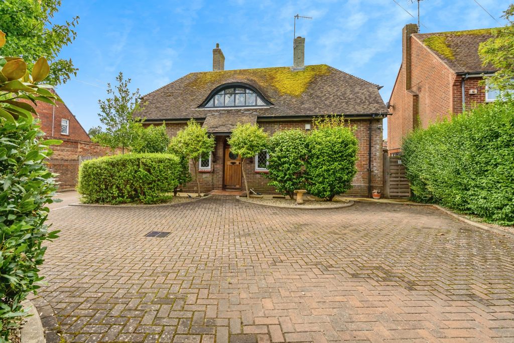 Property photo 1 of 17 Photography