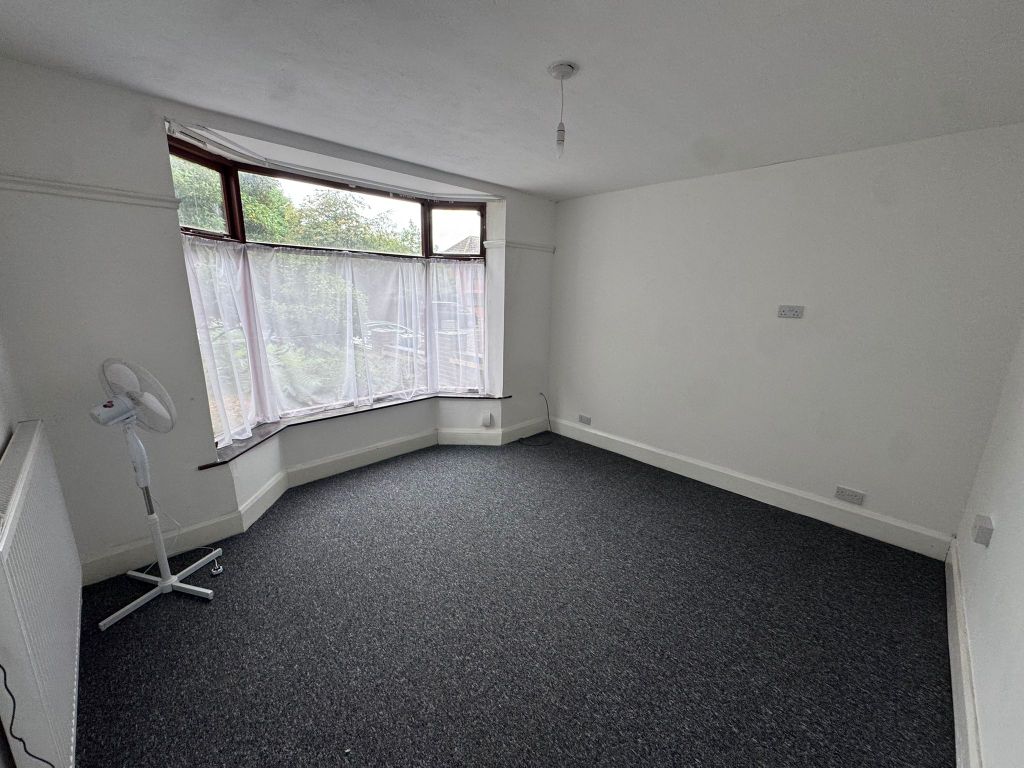 Property photo 2 of 8 Living Room