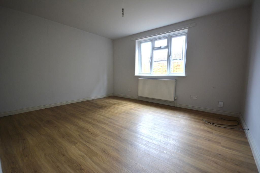 Property photo 3 of 6 Bedroom One