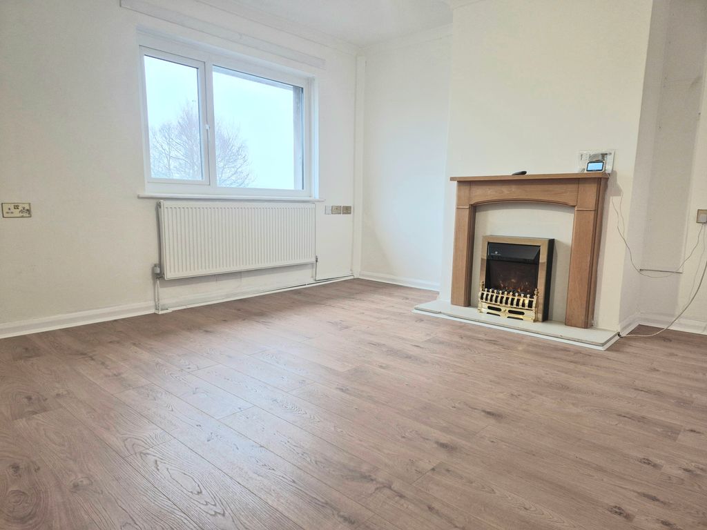 Property photo 2 of 7 Image