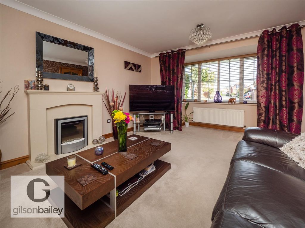 Property photo 3 of 50 16Royalistdrive-70.Jpg