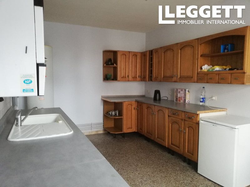 Property photo 3 of 10