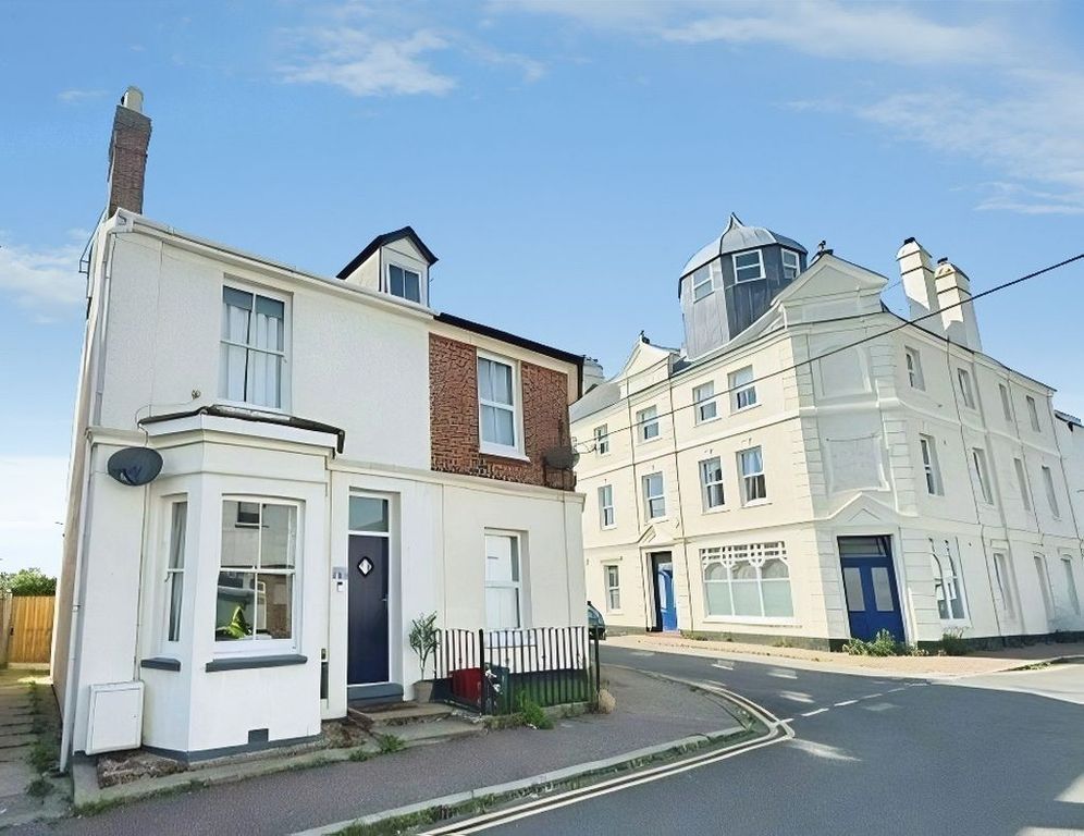 Property photo 1 of 18 New Street