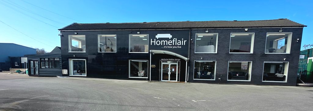 Property photo 1 of 9