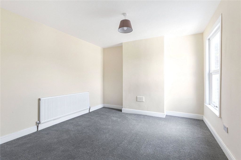 Property photo 3 of 13 Bedroom