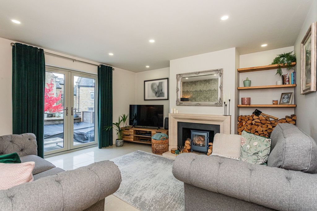 Property photo 2 of 23 Picture No. 09