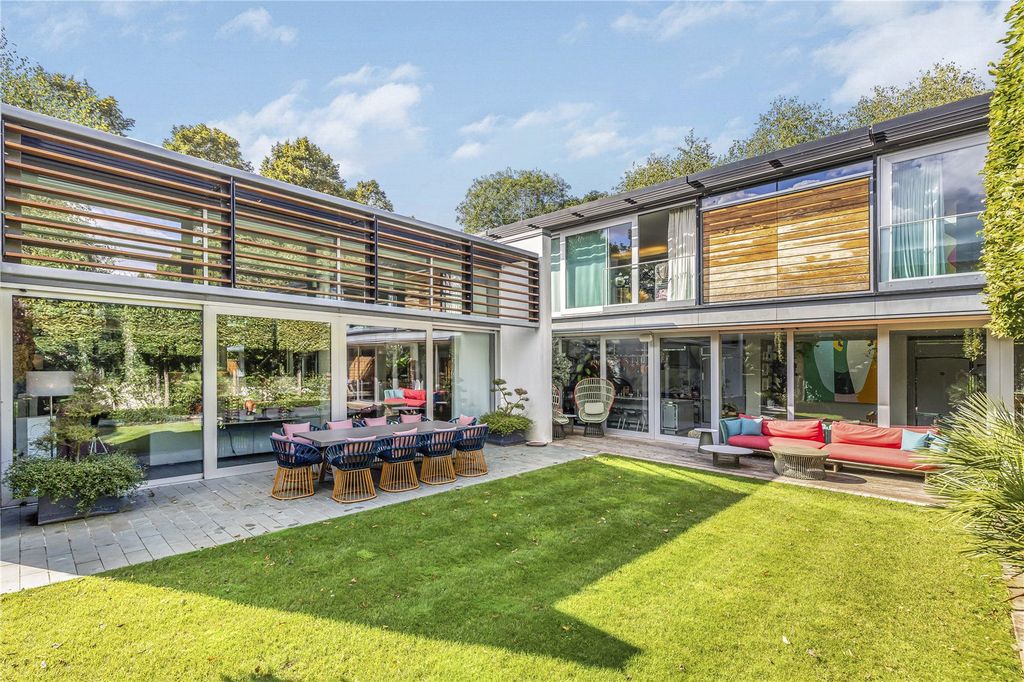 Property photo 1 of 19 Garden Elevation