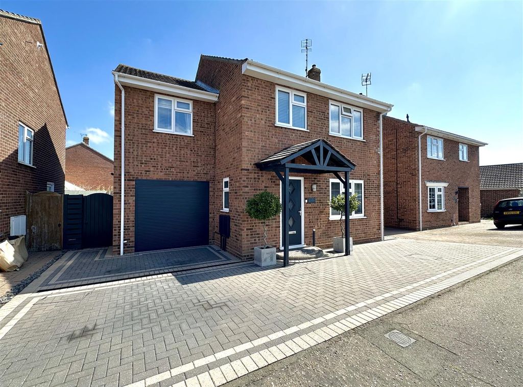 Property photo 1 of 24 Outside Front