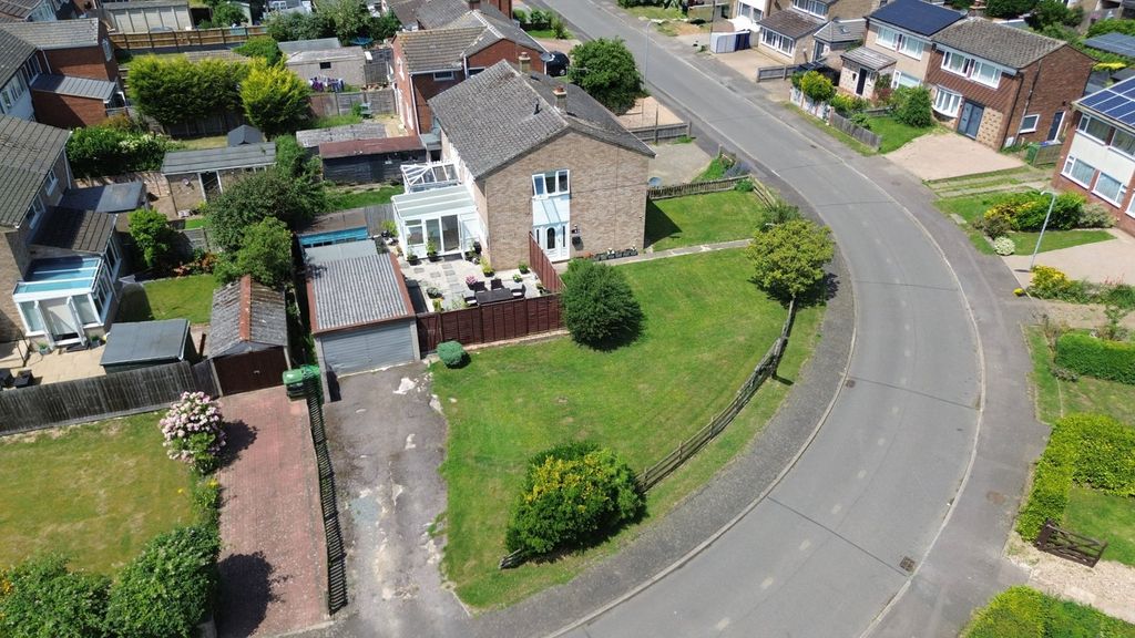 Property photo 2 of 50