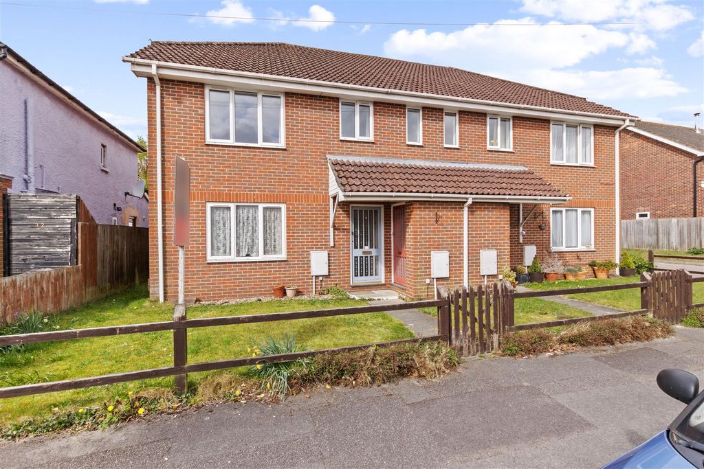 Property photo 1 of 7 Front