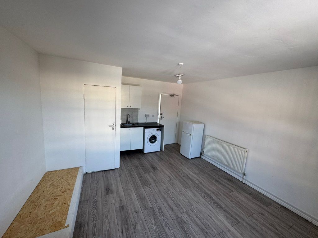 Property photo 2 of 3