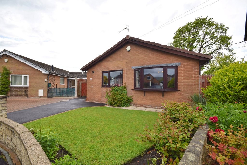 Property photo 2 of 17 External