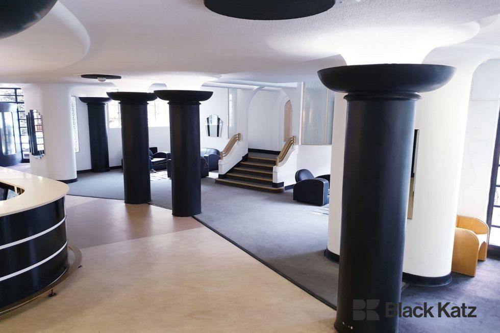 Property photo 1 of 8