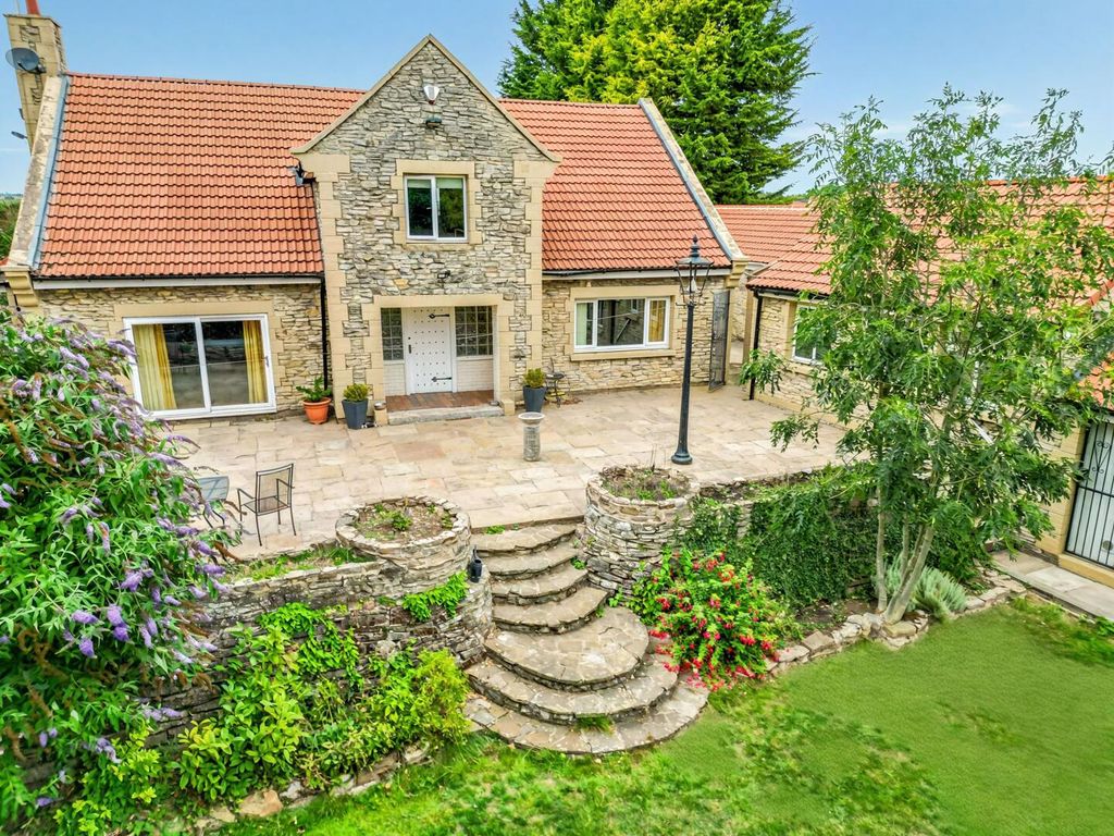 Property photo 1 of 31 Exterior