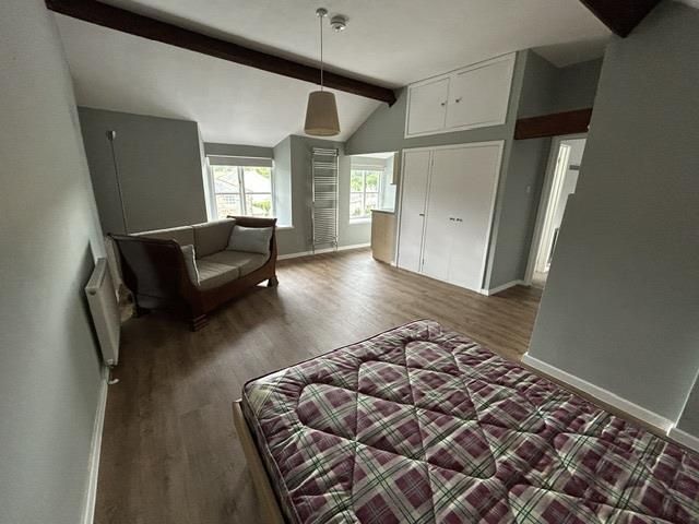 Property photo 3 of 6 Internal View