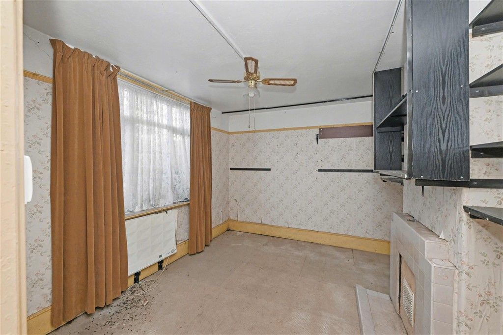 Property photo 3 of 5