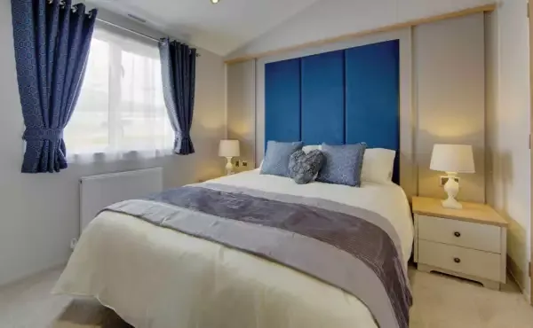 Property photo 3 of 6 4 Willerby Pinehurst Master Bedroom