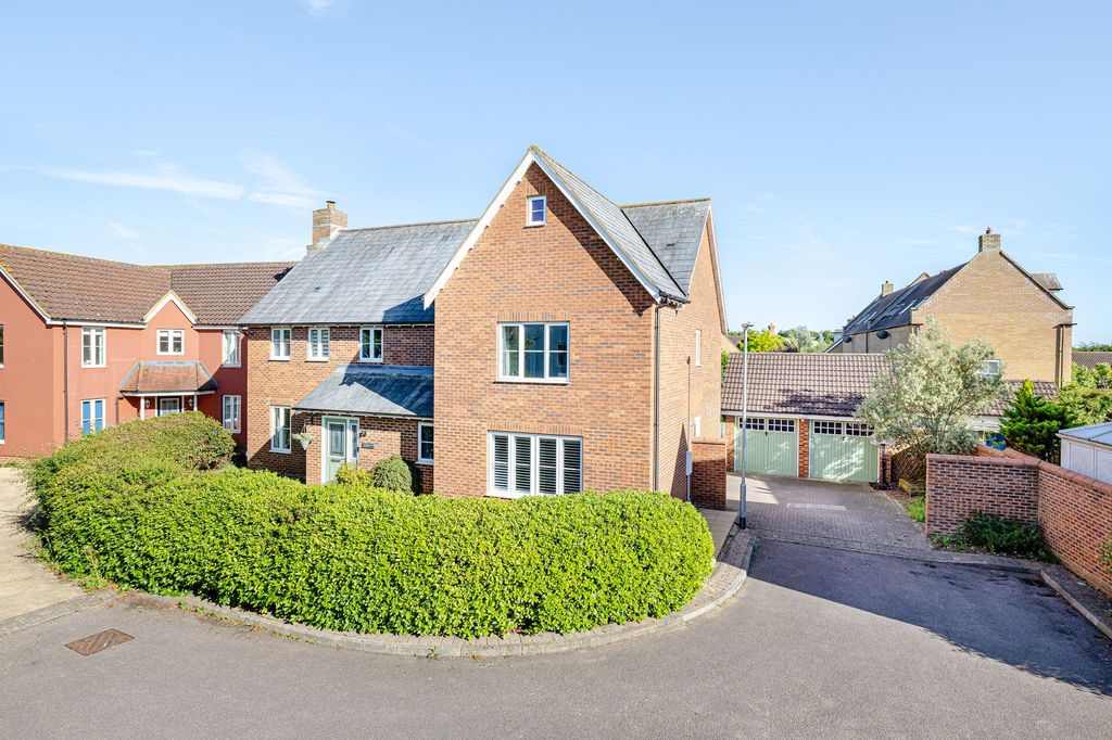 Property photo 1 of 23