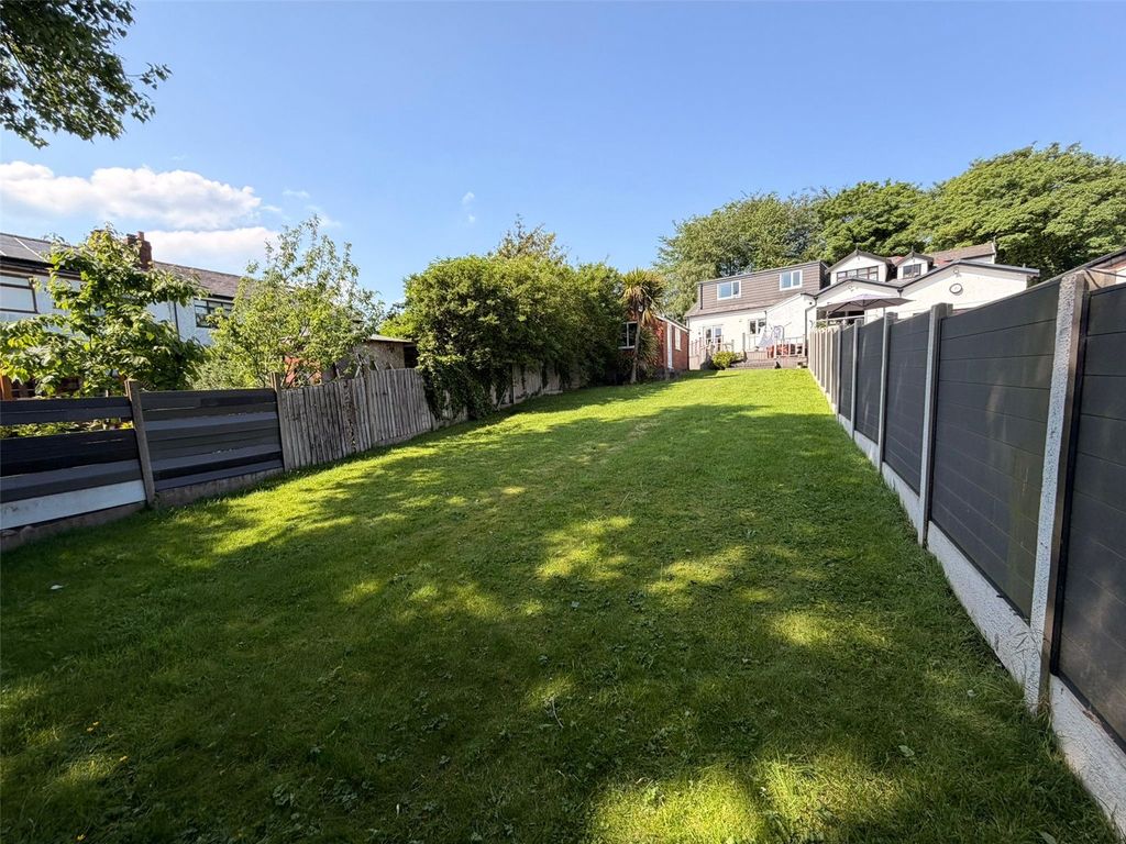 Property photo 3 of 33 Picture No. 22