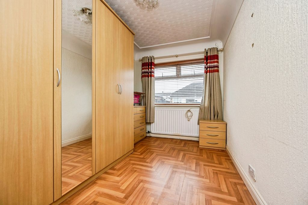 Property photo 3 of 17 Photo