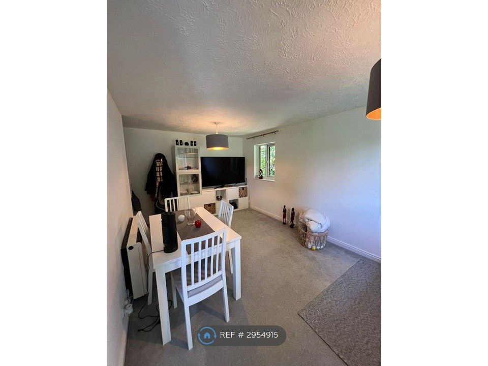Property photo 3 of 5