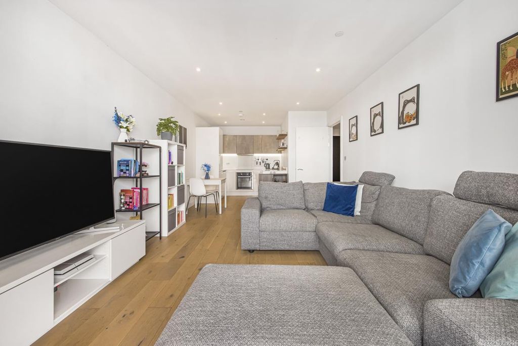 Property photo 3 of 15 2.Jpg