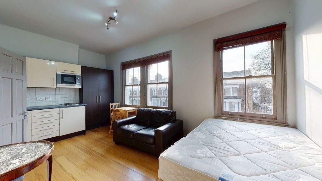 Property photo 3 of 10