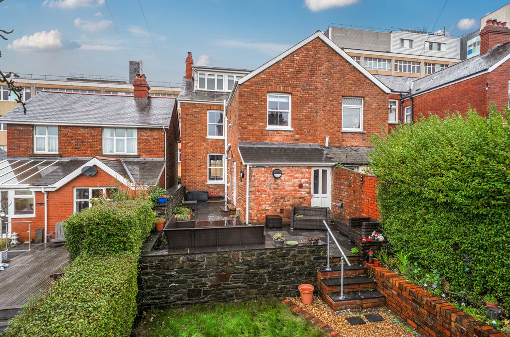 Property photo 3 of 23 1385156-2-6938694...