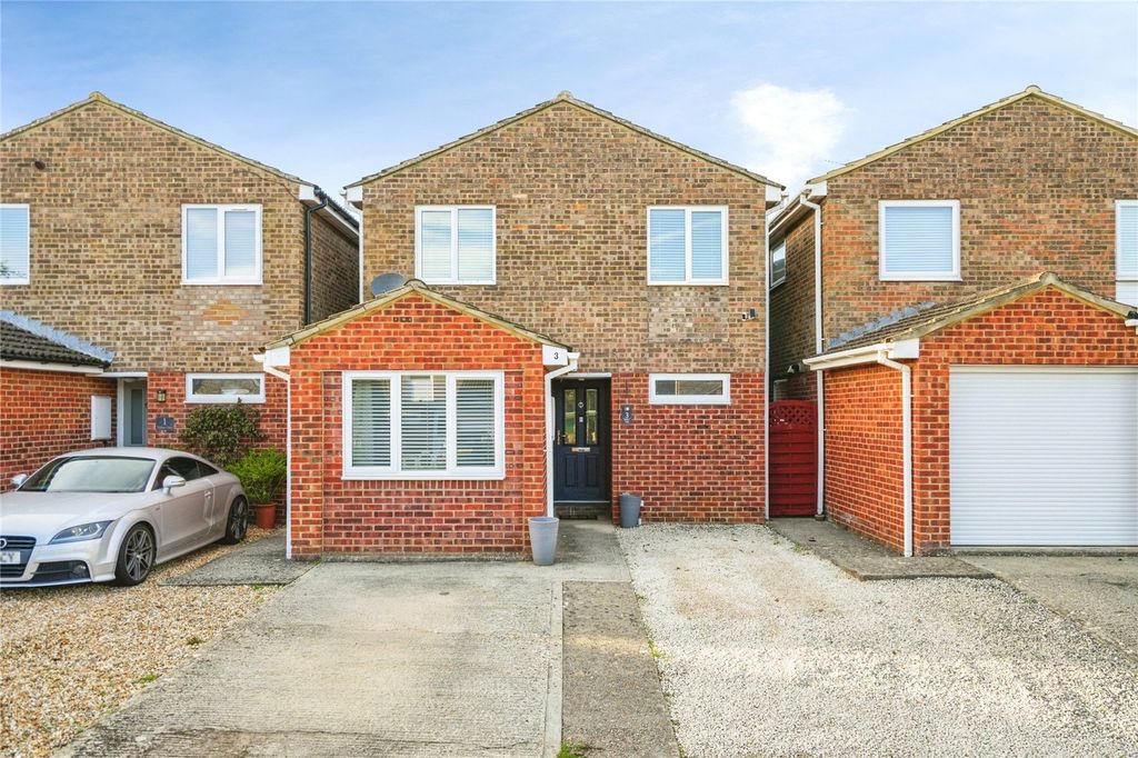 Property photo 1 of 27 Picture No. 30