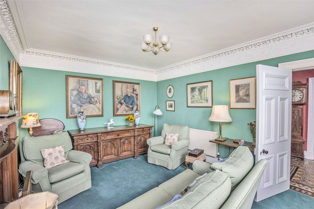 Property photo 3 of 39 Sitting Room