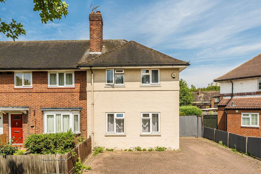 Property photo 1 of 8