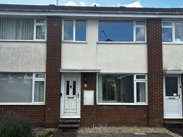 Property photo 2 of 11