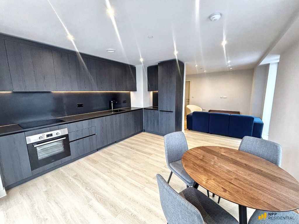 Property photo 3 of 24