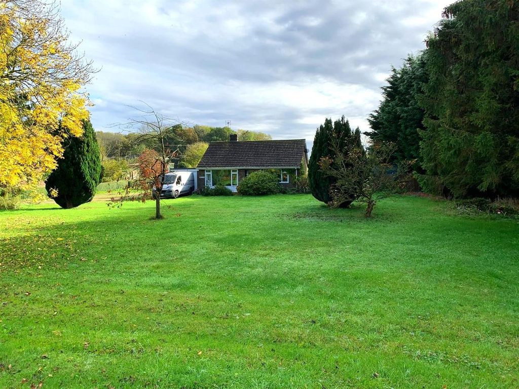 Property photo 1 of 10 Front