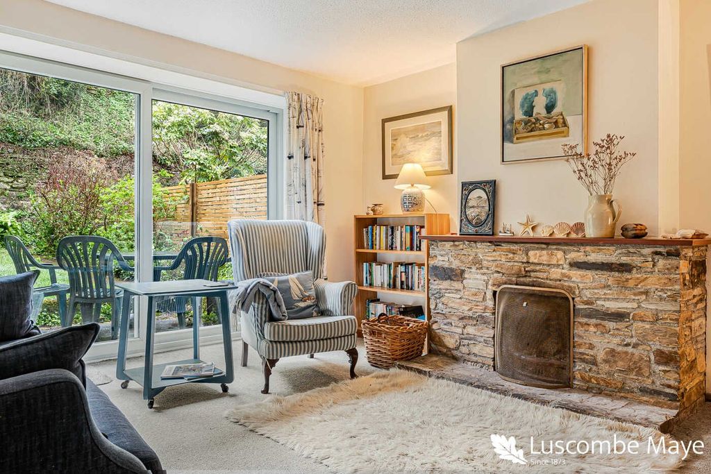 Property photo 2 of 24