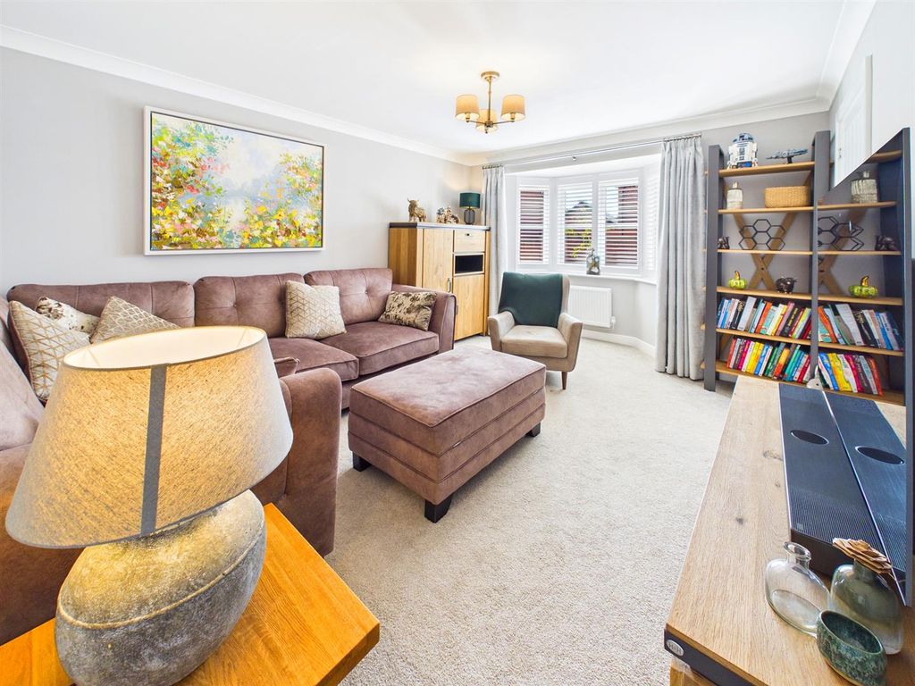 Property photo 3 of 42 Sitting Room