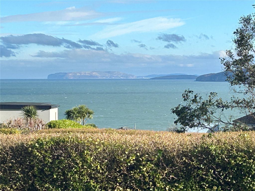 Property photo 2 of 17 Picture No. 06